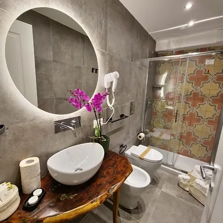 Hotel Borgo Dei Miracoli à Naples Extérieur photo